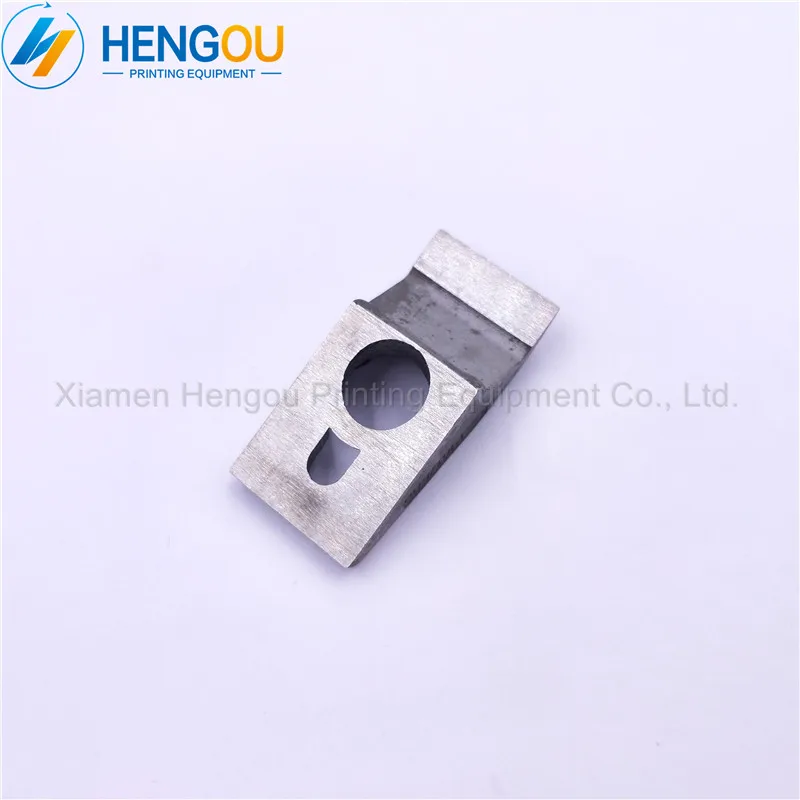 

1 piece KBA74 Gripper pad P1017600 KBA 104 KBA 74 offset printing machine spare parts 17x36mm