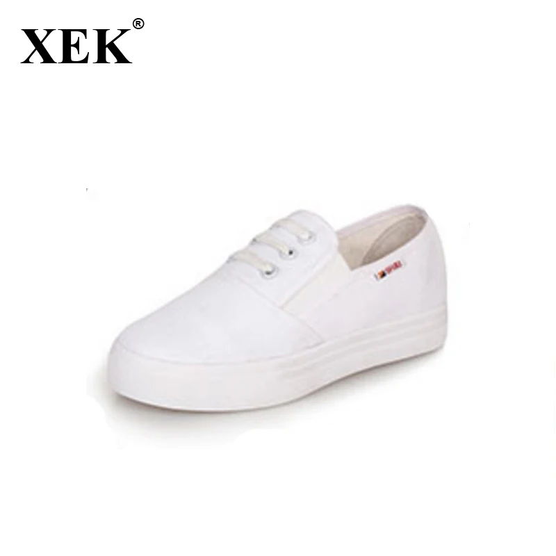 women's black and white canvas shoes