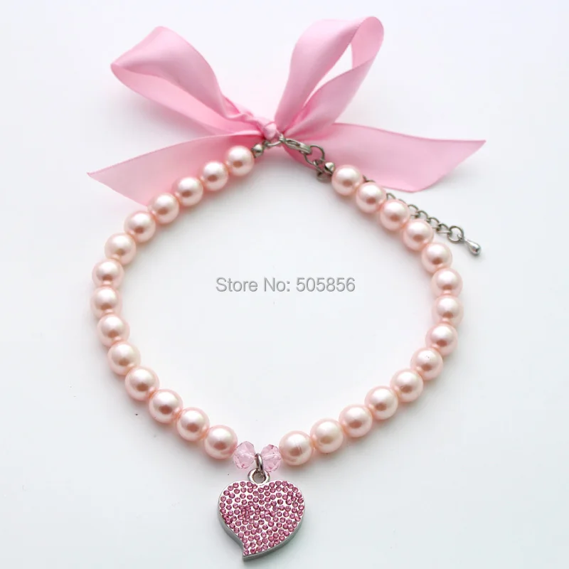 

Pet Dog Necklace Collar Full Rhinestones LOVE Charm Pendant Pet Puppy Jewelry 2 Colours 3 Sizes