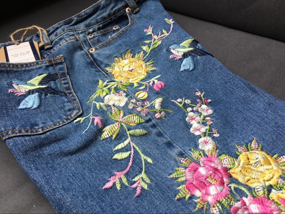 2017 Europe and the United States women\'s three-dimensional 3D heavy craft bird flowers before and after embroidery high waist Slim straight jeans large code system 46 yards (20)