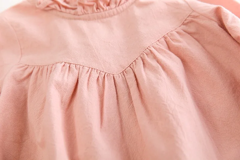 Новинка года; сезон осень; качественное хлопковое льняное детское платье с длинными рукавами; милое платье для маленьких девочек; цвет розовый, зеленый симпатичная одежда