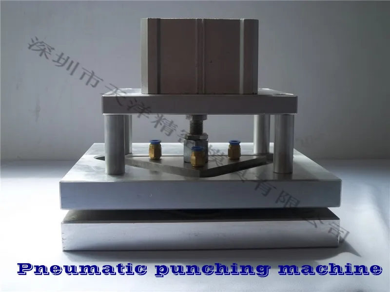 pneumatic earing hang tag triangle hole punch machinein Punching