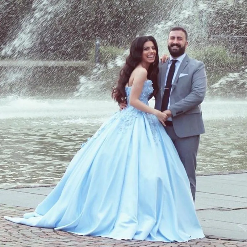 

Vintage Baby Blue Wedding Dress 2019 3D Flowers Applique Church Bride Dresses Custom Wedding Ball Gown Sleeveless Suknia Slubna