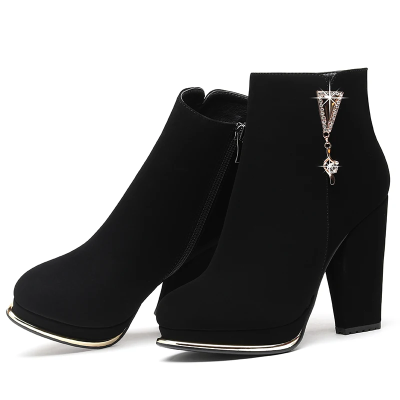 Женские ботинки martin в британском стиле; Зимние теплые плюшевые ботинки; женские замшевые Ботинки на каблуке; большие размеры YG-B0045