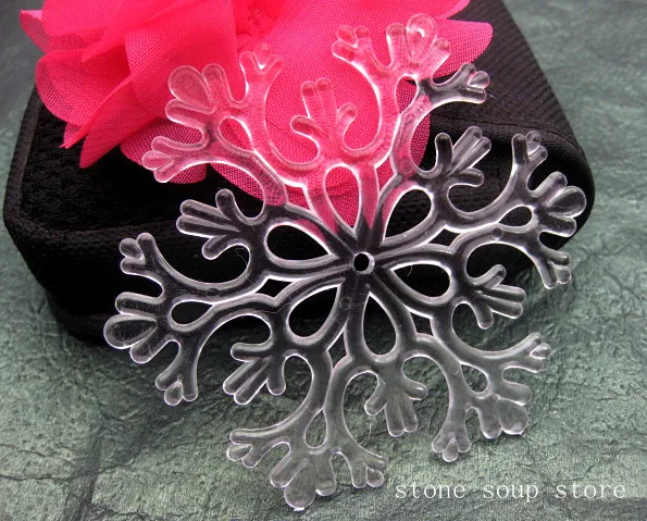 

5/10pcs Plastic Transparent Snowflake Wedding/Christmas decoration craft Diy accessories 2sizes