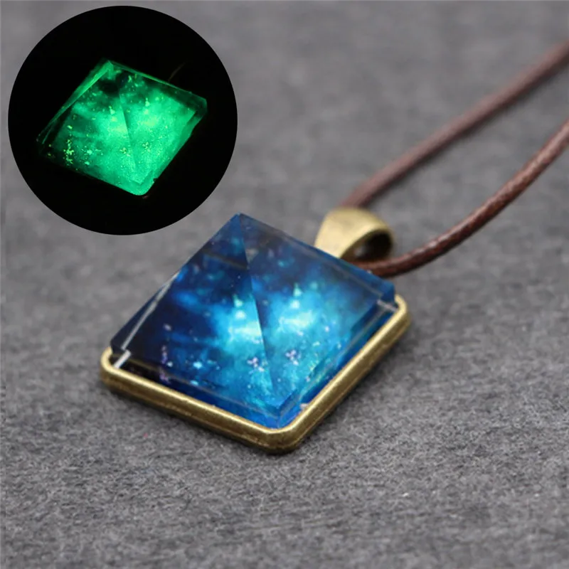 

JETTINGBUY Women Fashion Jewelry Vintage Style Dreamy Starry Sky Luminous Crystal Pendant Necklace Pyramid Cosplay Necklace