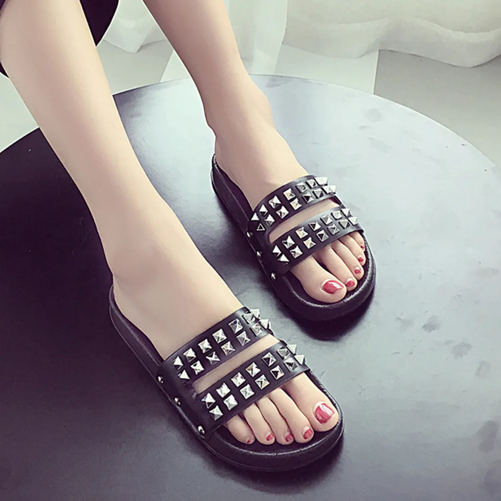 

MUQGEW Hollow Out Rivet Casual Slippers New arrival women's slippers with rhinestones summer flat ladies bohemia beach flip flop