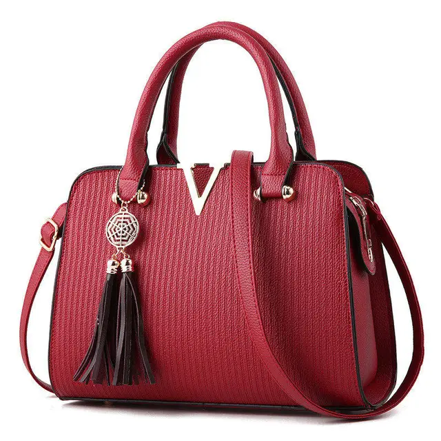 Luxury Quality Striped Women Leather Handbags V Letter Fringed Ladies