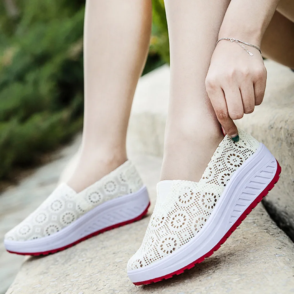 Dames schoenen terlik/Женская обувь для отдыха из дышащей сетки на толстой подошве высокой