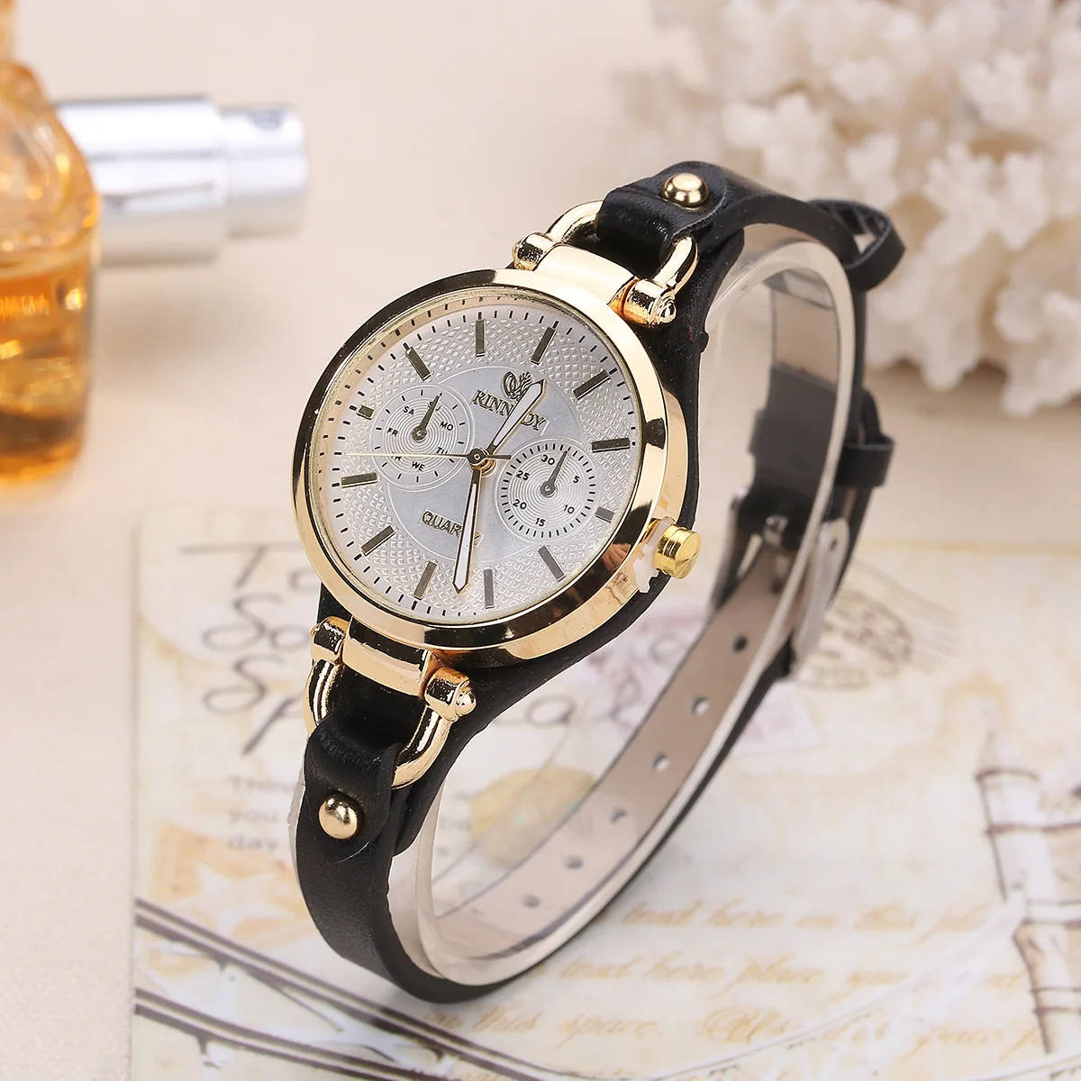 Fashion Brand Women Watches Rivet Luxury Thin Leather Gold Wristwatches Ladies Sport Quartz Watch relogio feminino Ceasuri reloj Fashion Brand Women Watches Rivet Luxury Thin Leather Gold Wristwatches Ladies Sport Quartz Watch relogio feminino Ceasuri reloj