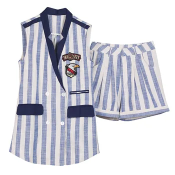 

New European station, summer classic stripe, double pocket trim, top coat, straight barrel shorts, suit A023