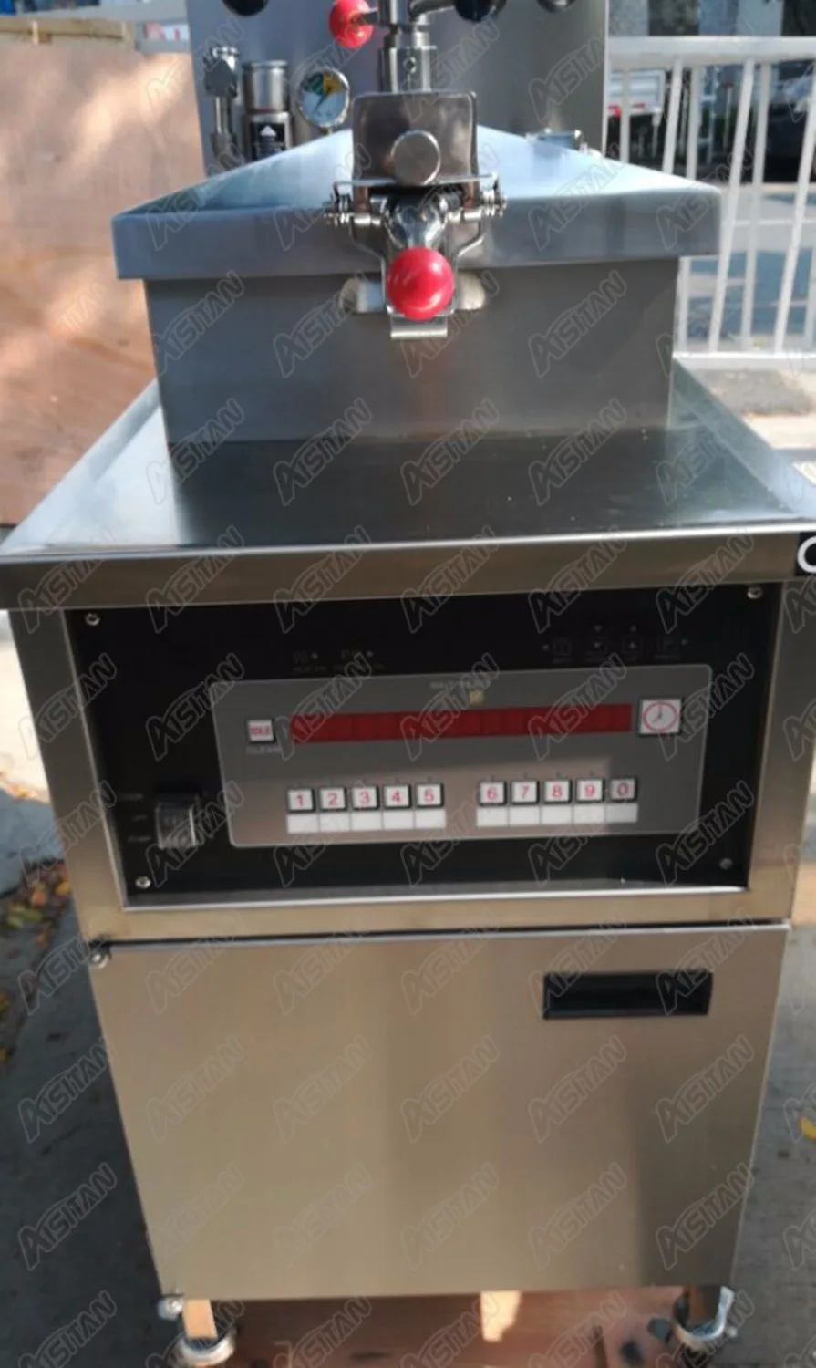 PFE800 Electric Henny Penny Style Pressure Fryer (Digital Computer control panel and With Oil Pump)