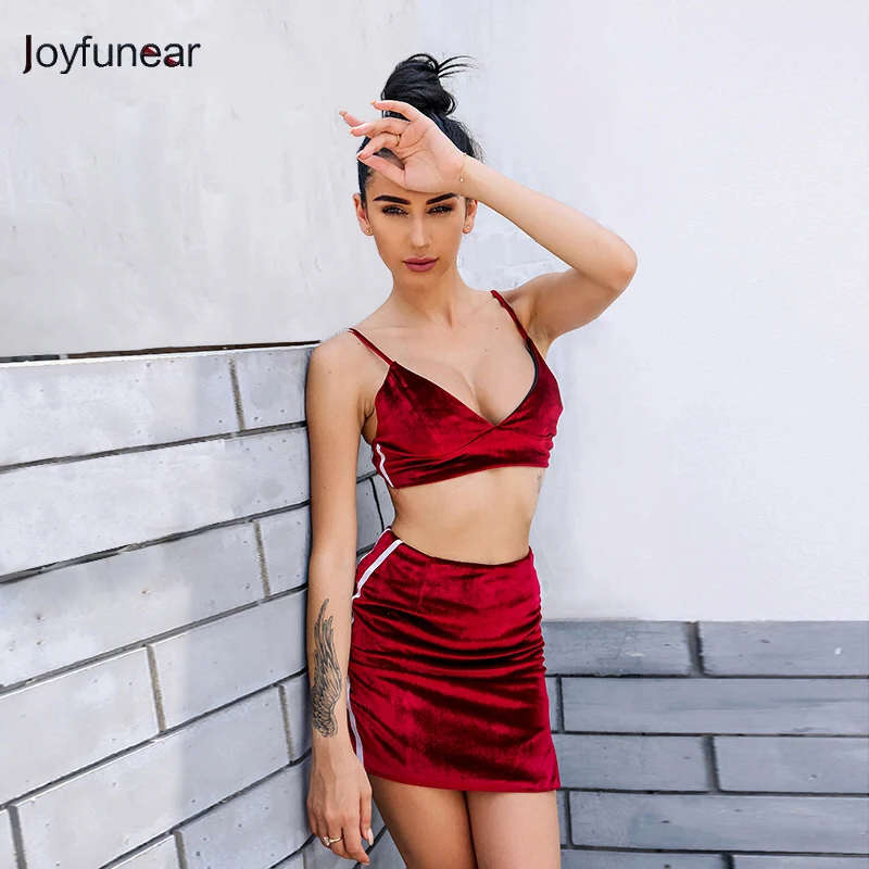 

Joyfunear 2017 Women Summer Casual Two Piece Set Velvet Striped Sleeveless Lace Up Smocked Crop Cami Two pieces Outfits Hot Sale