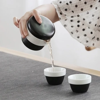 

Ceramic cup Quik one pot and two cups of Tea Light Outdoor Travel Gift Kung Fu Tea Set