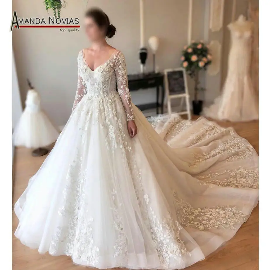 

Elegant Long Sleeves Lace Wedding Dress New Design 2019