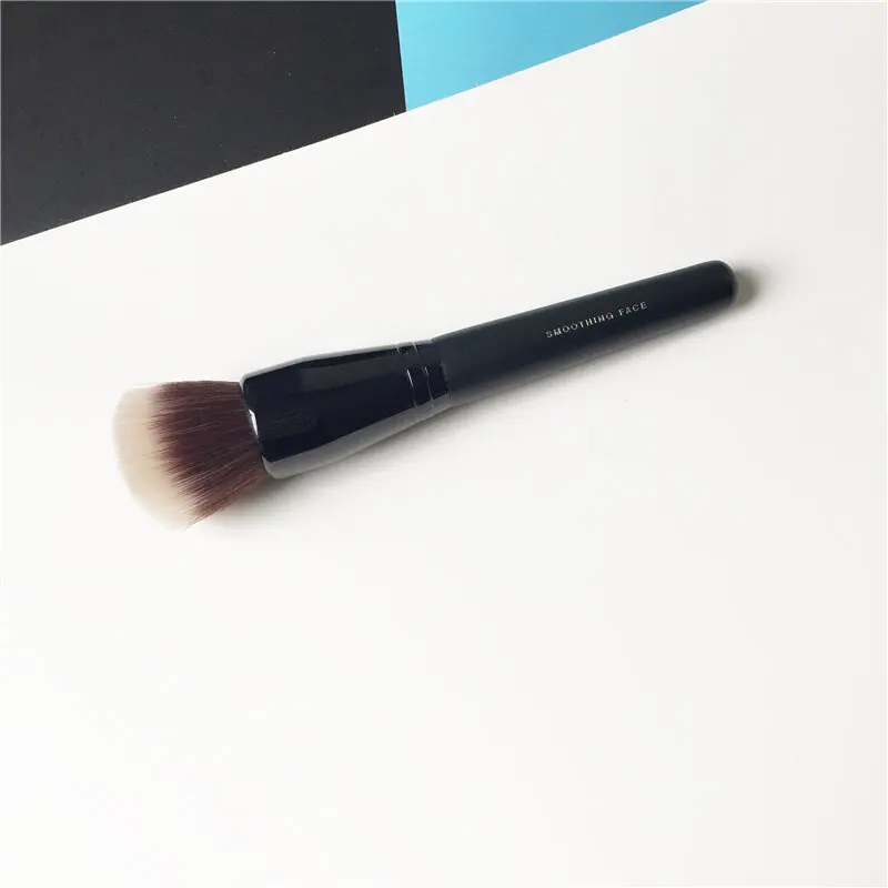 BAREMINERALS SMOOTHING FACE BRUSH _ 5