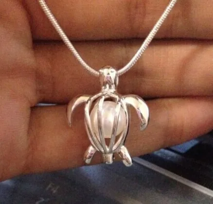 Pendant with Pearl