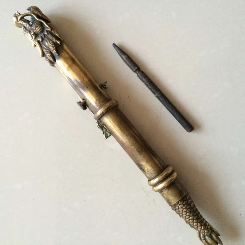 The Ancient Chinese Bronze Dragon Sword Hidden In The Cuff, Concealed