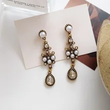 2019 New Fashion Euramerican Palace Baroque Style Pearl Earrings Water Drop Vintage Bridal Drop Pearl Earrings 2019 New Fashion Euramerican Palace Baroque Style Pearl Earrings Water Drop Vintage Bridal Drop Pearl Earrings