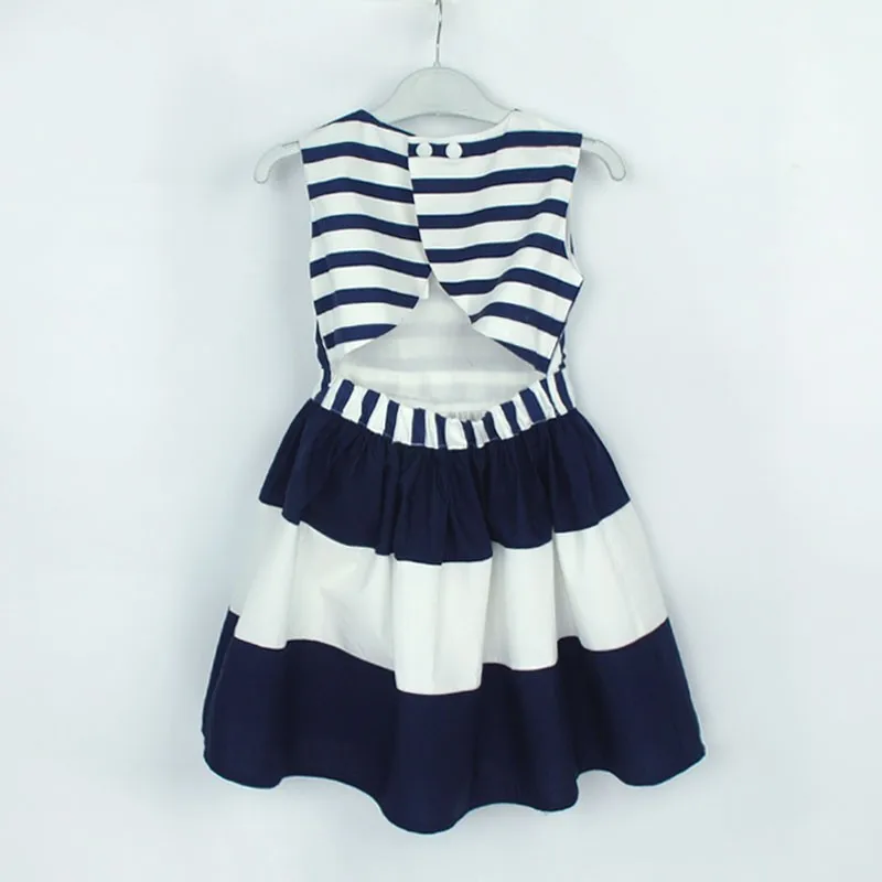 AiLe Rabbit/Брендовое платье в стиле милитари для девочек; коллекция года; летнее платье для девочек; Открытое платье в полоску с открытой спиной в морском стиле