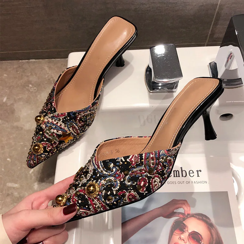 Retro pointed slippers women summer rivet water drill high heel slipper Muller shoes women slippers luxury shoes women designers Retro pointed slippers women summer rivet water drill high heel slipper Muller shoes women slippers luxury shoes women designers