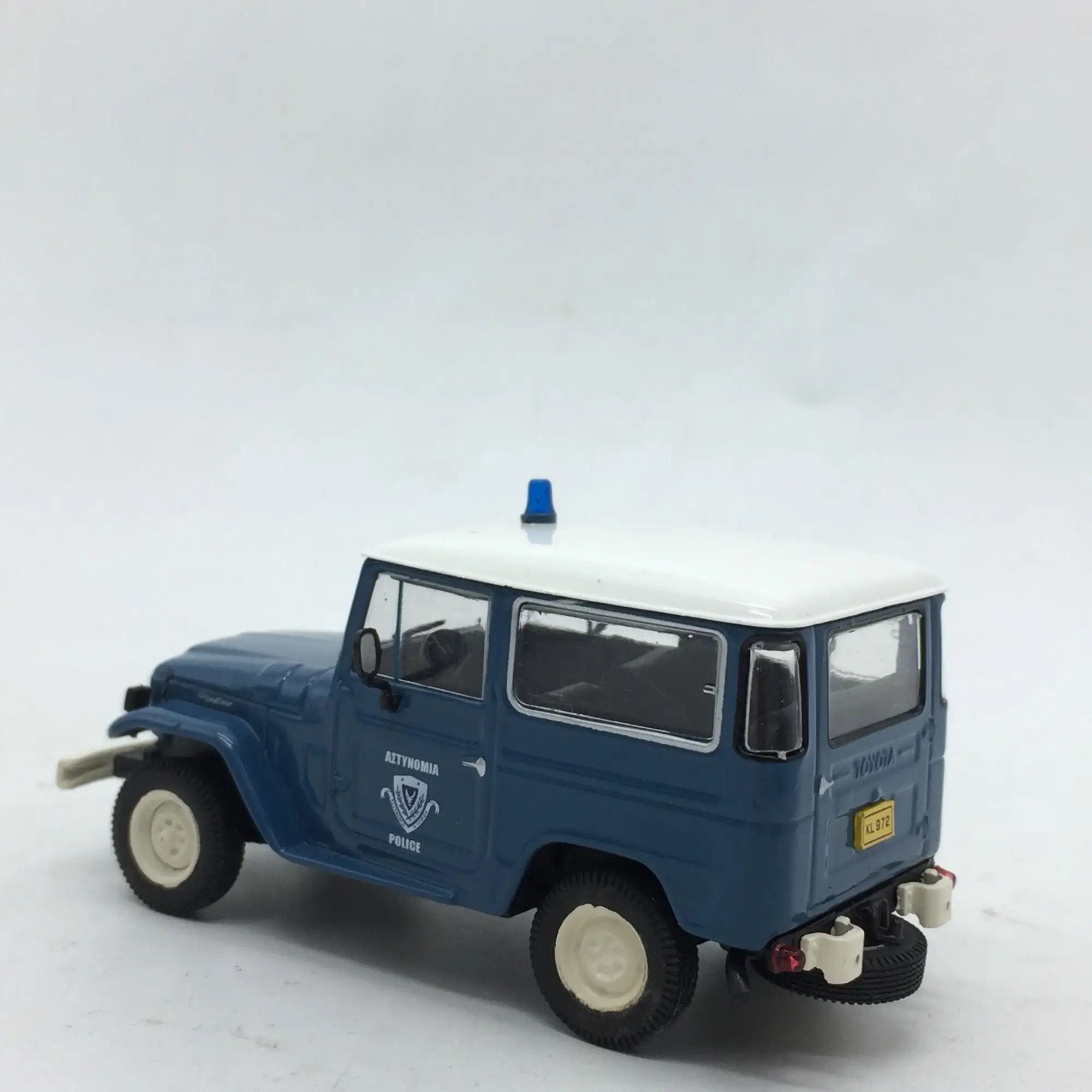 Модель автомобиля из 1/43 сплава для Toyota Land Cruiser длина 9 см - Цвет: Синий