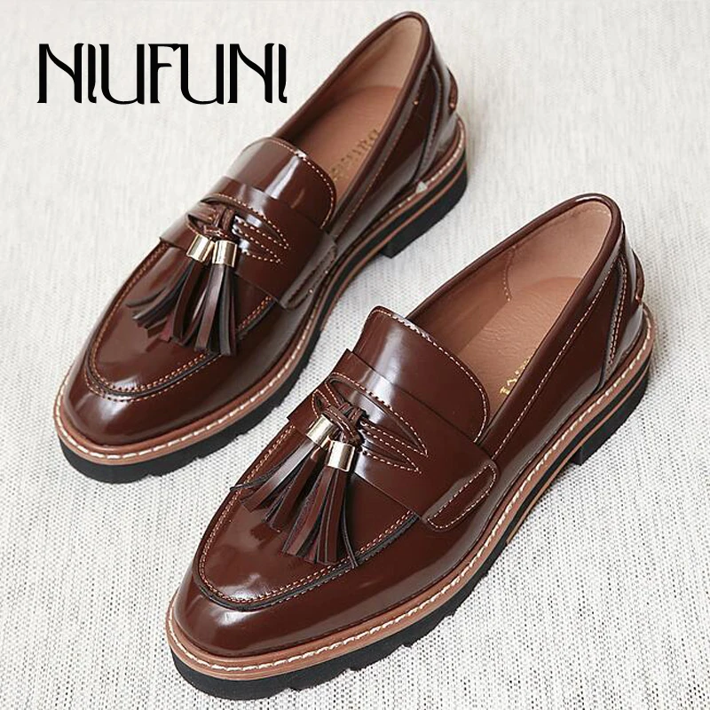 

Fringe Fashion Casual Women Loafers New Arrival Round Toe Comfortable Work Flats Shoes Autumn Slip On Leather Shoes