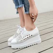 PXELENA/модные женские туфли на плоской платформе с толстой мягкой подошвой, из натуральной лакированной кожи, на шнуровке, с вырезами, с квадратным носком, женские оксфорды черного и белого цвета