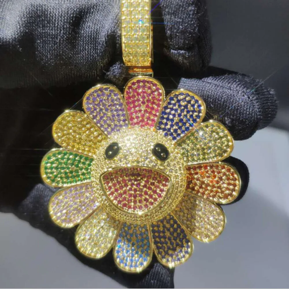 

Hip Hop 3A Zircon Rotatable Smile RotationTakashi Murakami Sunflower Necklace Insert Drill Iced Out Pendant Silver Pink Blue