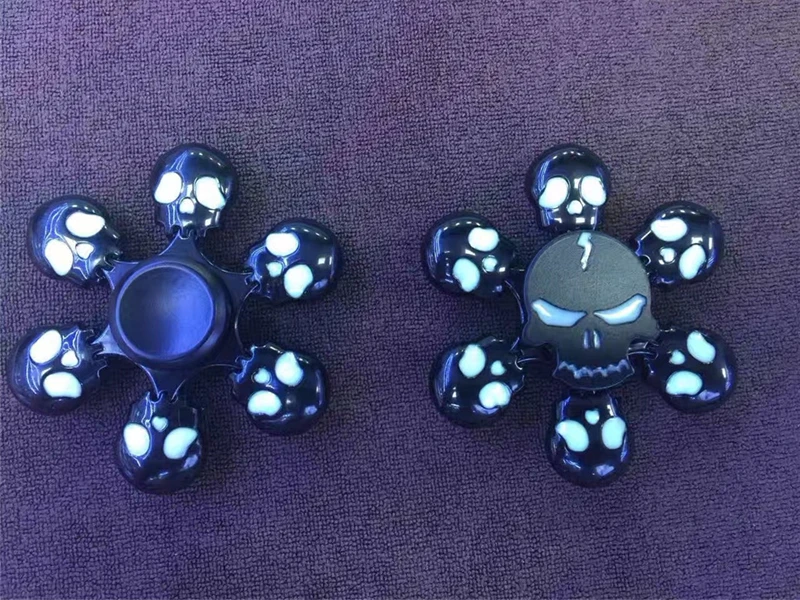 Анти-стресс череп fidget Spinner светится в темноте анти-стресс ручной Спиннер светящийся свет блеск металлический палец Спиннер игрушки