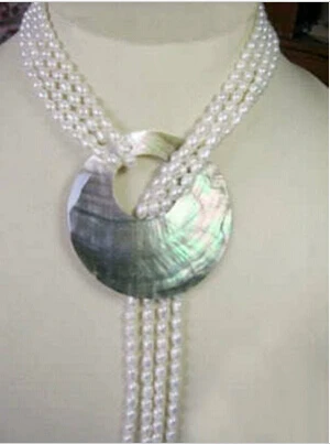 

bjc 00007 White Akoya Cultured Pearl Necklace Shell Pendant (A0513)