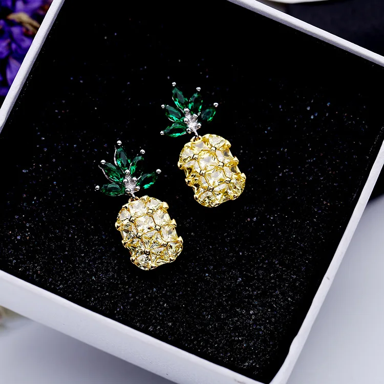 

SWOUR New Bridal Jewelry S925 Sterling Silver Pineapple Design Cubic Zircon Crystal Stud Earrings High Quality S140