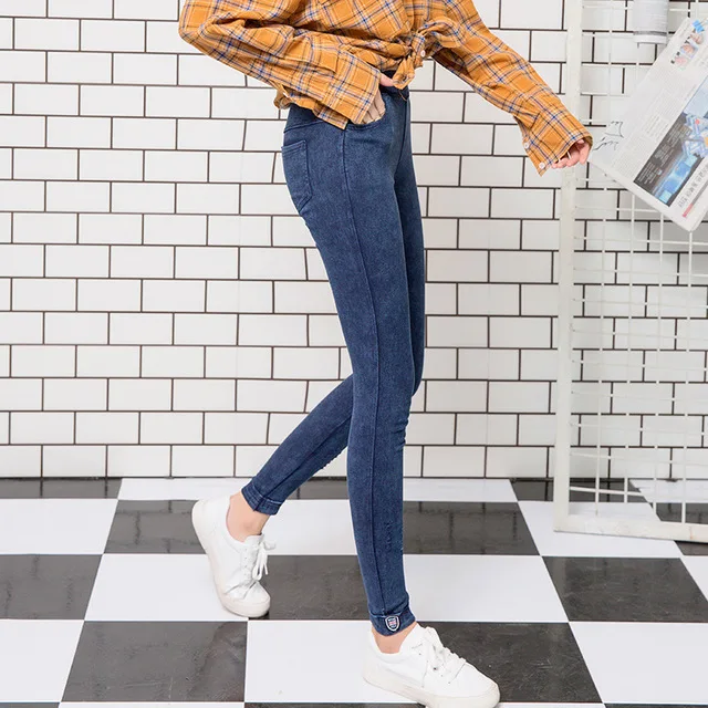 Autumn ladies new decorative hole denim leggings Fat MM large size slim, hip pencil pants / feet pants Autumn ladies new decorative hole denim leggings Fat MM large size slim, hip pencil pants / feet pants