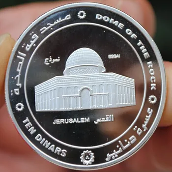 

2 pcs The Dome of the rock badge 2014 Mosque Jerusalem Dinars badge silver plated Palestine souvenir decoration coin