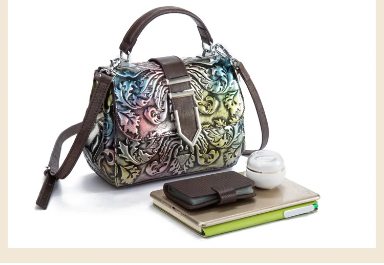 8683830793_2105791765