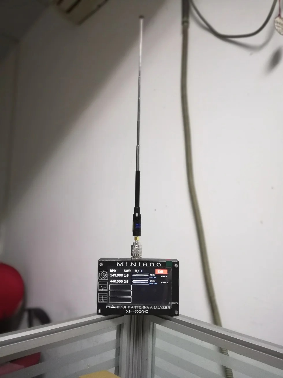 Последняя версия UV + HF Mini600 4,3 "сенсорный ЖК 0,1-600 МГц HF/VHF/UHF ANT SWR антенна анализатор метр + аккумулятор