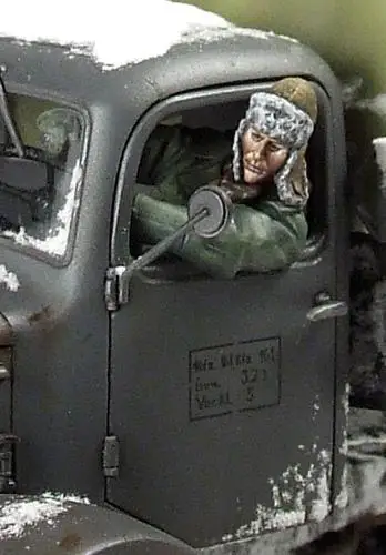 

1/35 Resin Figure Model Kits WW2 German Driver Unassembled unpainted