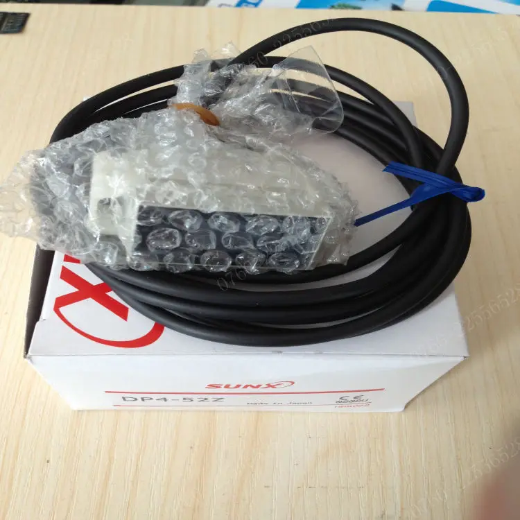 Free Shipping High Quality Original KEYENCE Keyence pressure sensor AP-33 AP-C33W pressure switch Brand new original spot Free Shipping High Quality Original KEYENCE Keyence pressure sensor AP-33 AP-C33W pressure switch Brand new original spot