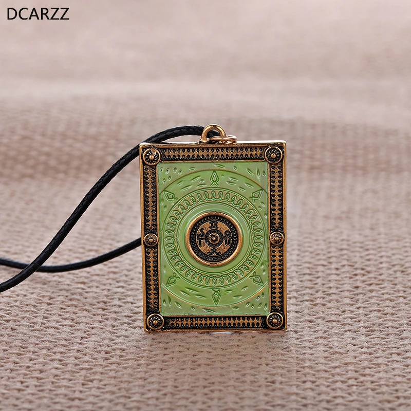 

2018 Doctor Strange Magic Book Pendant Rope Necklace Book Spells Movie Replica Jewelry Women/Men Statement Necklace Costume