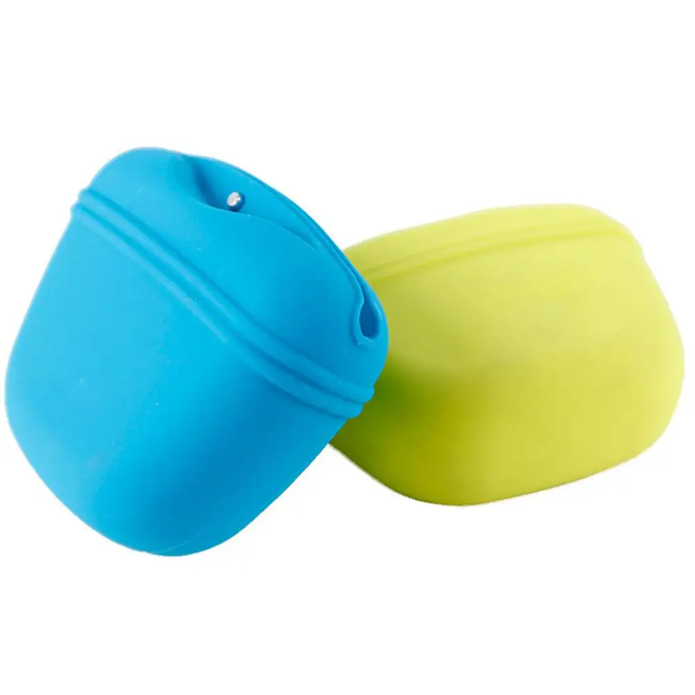 

TPFOCUS Silicone Dog Treat Bag Pocket Food Snack Pouch Haversack Waist Bag for Outdoor Pet Training magnet in the semi-closed