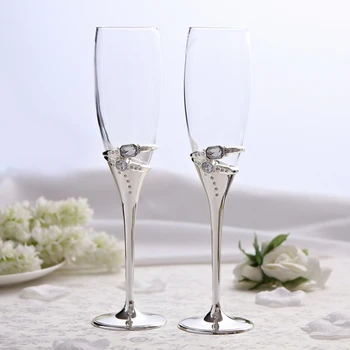

Rings Design Lead-free Glass/Aluminum Toasting Flutes (Set Of 2)