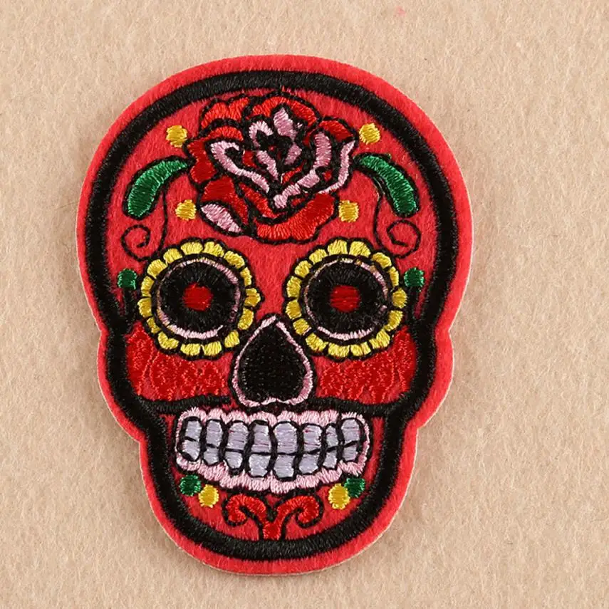 

10PC DIY Multicolor Rose Skull Patches Clothes Embroidered Patches Clothing Fabric Badges Sewing Patches dig51
