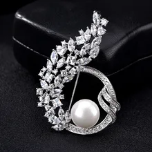 Luxury Pearls Crystal Suit Sweater Collar Pins and Brooches for Women Lapel Pin Broches Broach Jewelry Valentine’s Day Gift X170
