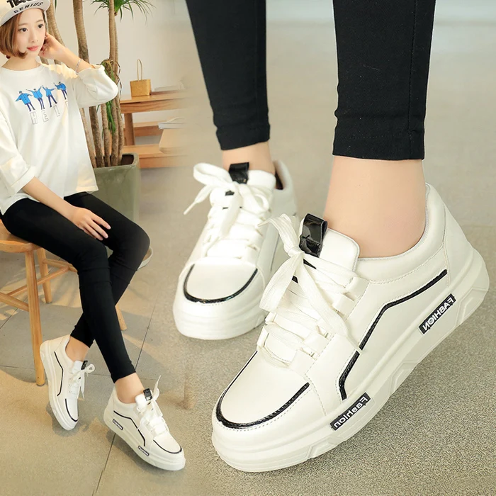 

2018 new female Korean students wild breathable shoes spring soft sister white flat shoes tide