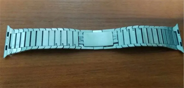 2445118274_1897215800