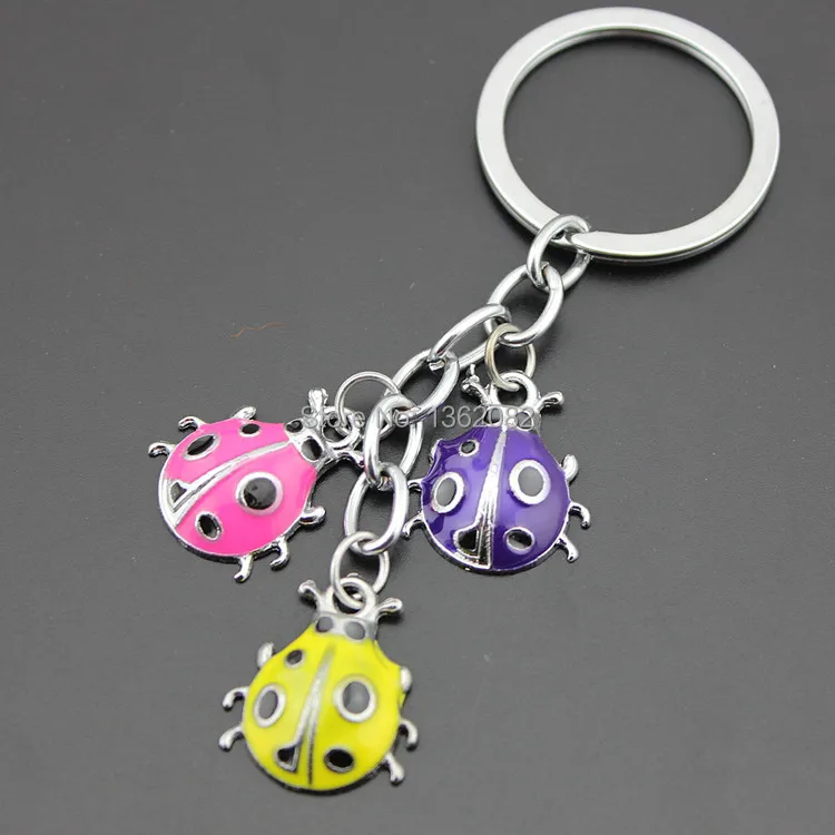 

Alloy Design Cute Ladybug Keychains Keyrings Ladybird Bag insect Charms Pendant Gift MO114