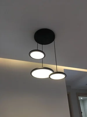  (4)