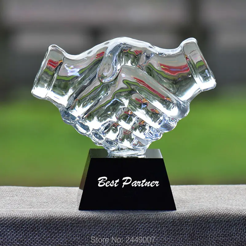 Crystal Decoration Business Supplies Gifts Office Handshake Partnership Ornaments Home Accessories Trophy Crystal Decoration Business Supplies Gifts Office Handshake Partnership Ornaments Home Accessories Trophy
