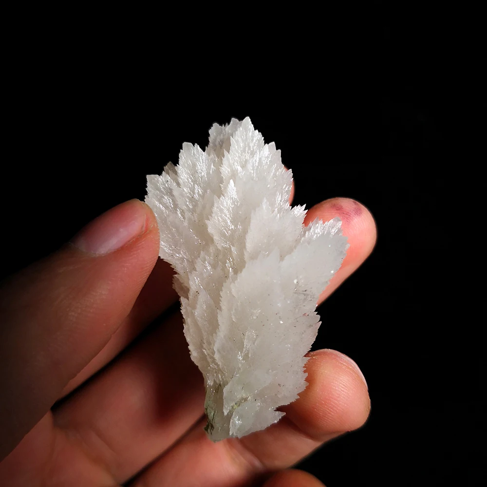 

27.5g stone natural Minerals Calcite crystal A4-29H