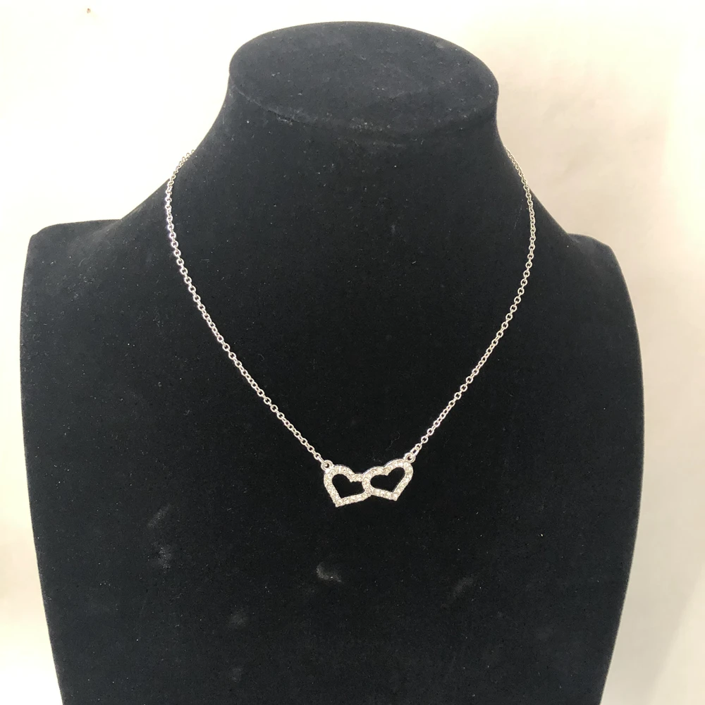 

NEW ARRIVAL SILVER COLOR HEART SHAPE PENDANT NECKLACE FOR WOMEN GIRL